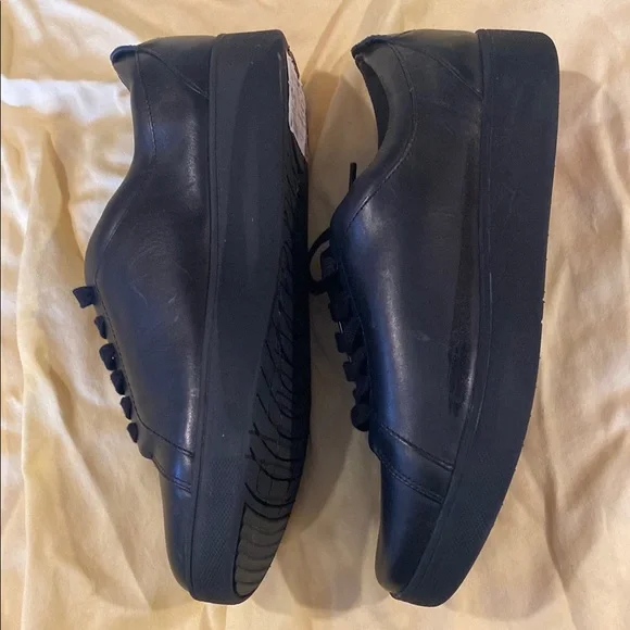 Fitflop Black Flats Minimalist Comfort rally sneaker - Picture 11 of 16